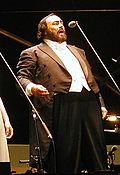 https://upload.wikimedia.org/wikipedia/commons/thumb/0/07/Pavarotticrop.jpg/120px-Pavarotticrop.jpg